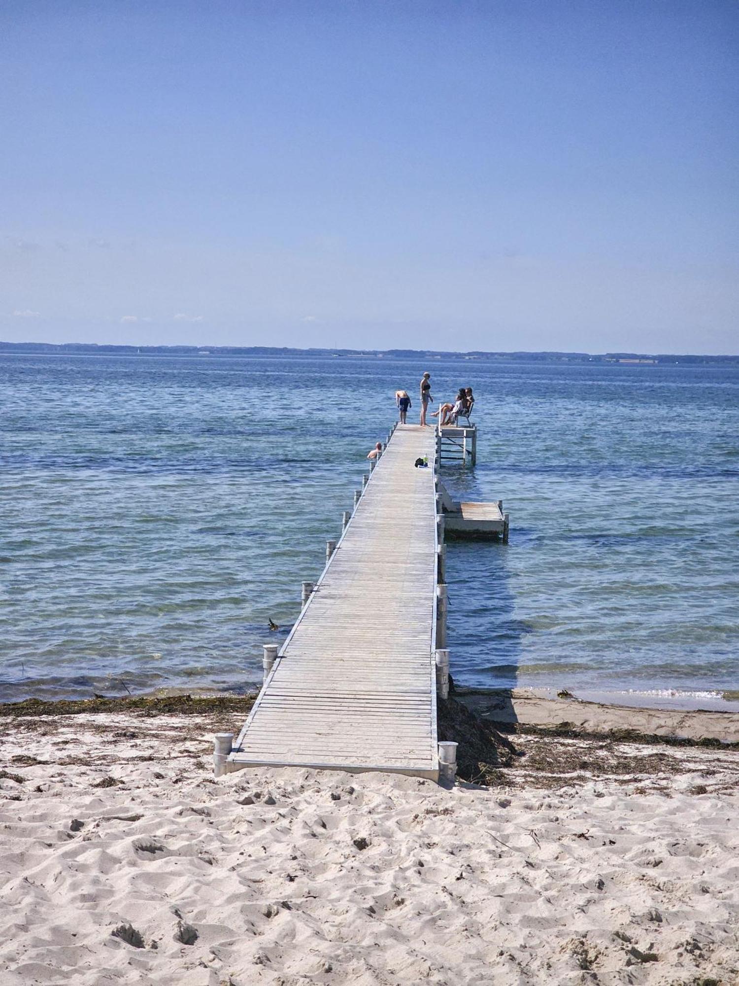 ホテル Tiny Seaside - Kegnaes Osterby  エクステリア 写真